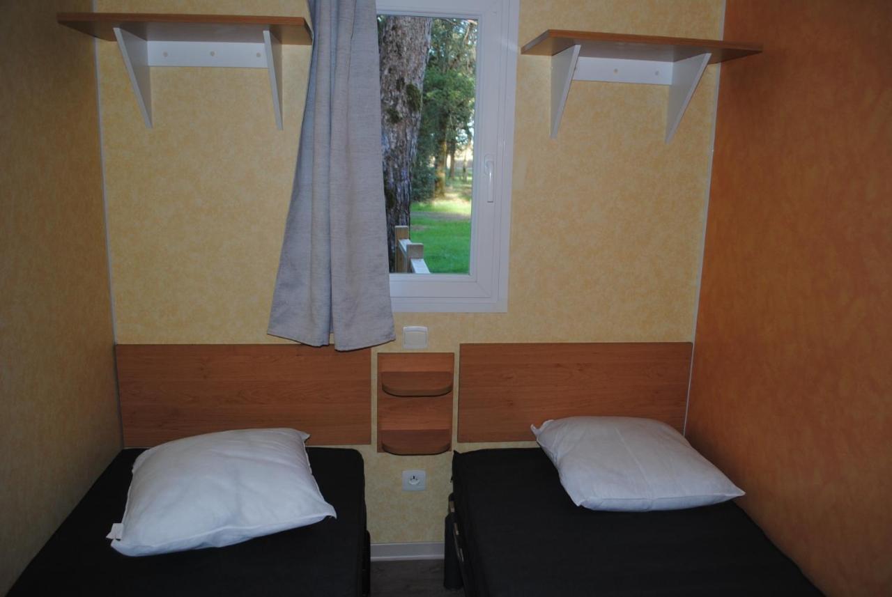 Mobil Home Camping 3*** Piscine Chauffee La Boissiere-de-Montaigu Екстериор снимка